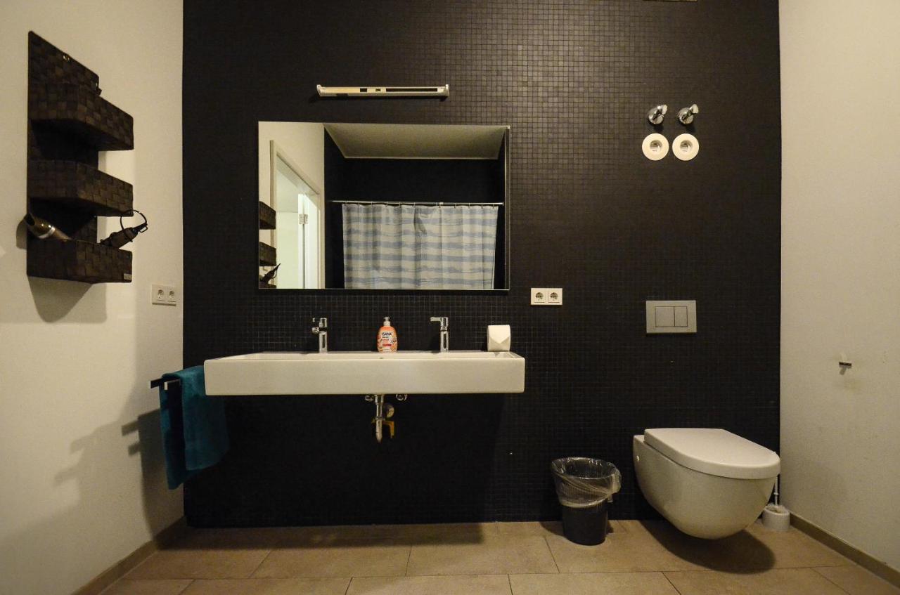 2 - High-Quality In The Heart Of Stuttgart 2 Apartment Екстериор снимка