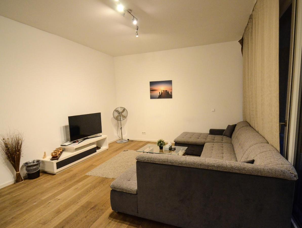 2 - High-Quality In The Heart Of Stuttgart 2 Apartment Екстериор снимка